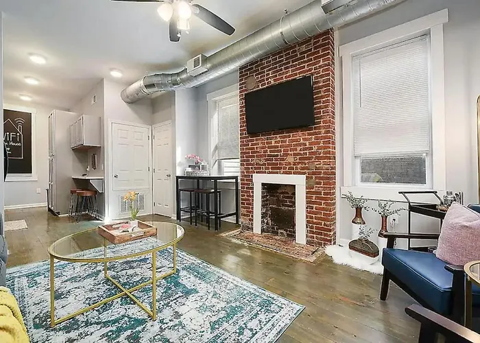 Hostwise - Triplex, Great For Groups, 3 Separate Apts, Free Parking * Pittsburgh